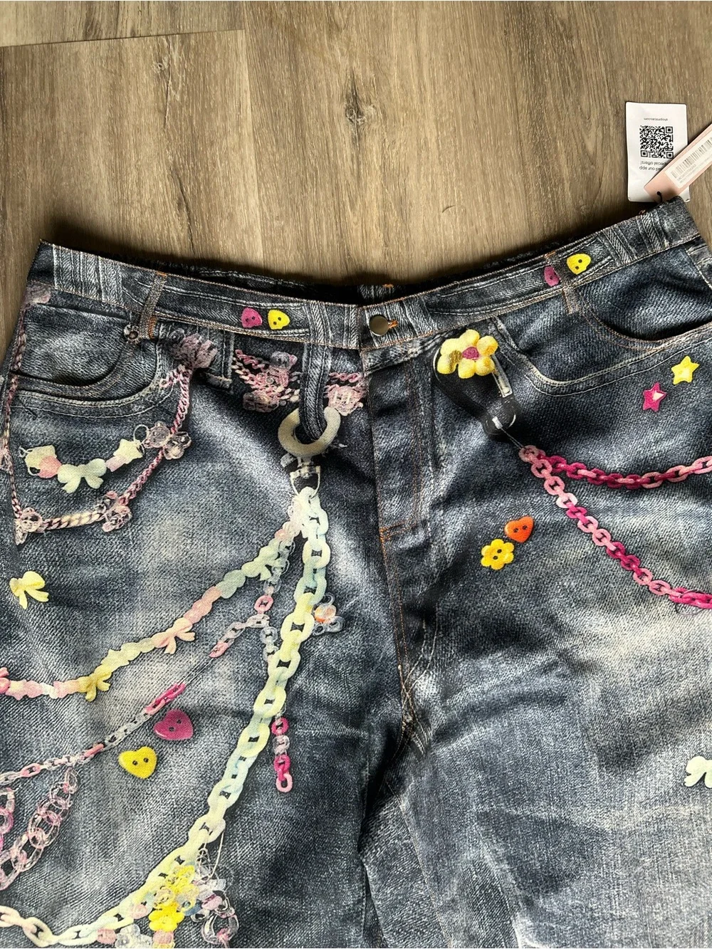 Micas Chain Print Vintage Acid Wash Long Shorts